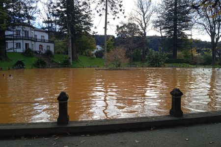 מרחצאות באיים האזורים Termal bath in Azores Islands