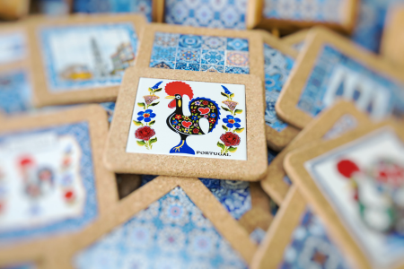 תחתית משעם וציור תרנגול Cork coaster